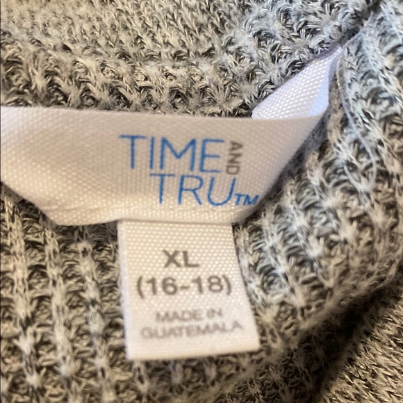 Time and Tru Gray Turtleneck Sweater - Picture 6 of 6